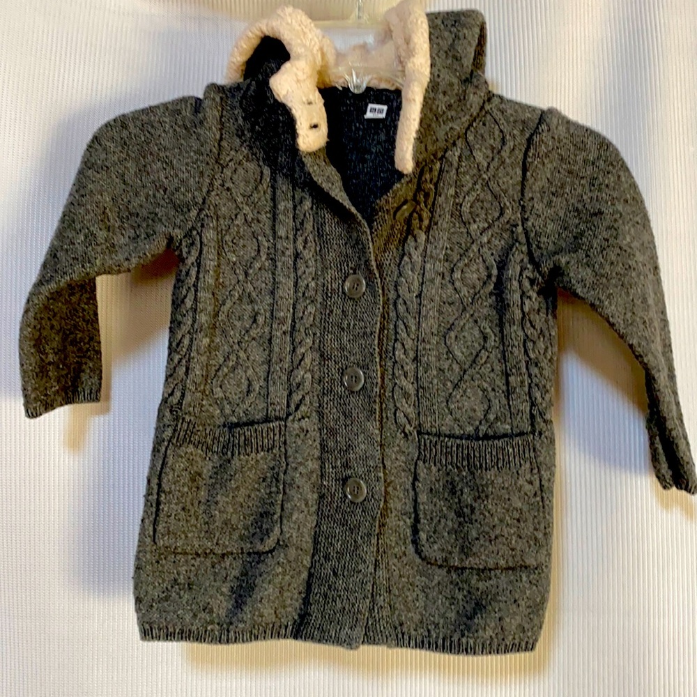 Uniqlo Grey Button Down Sweater with Hood (4T)